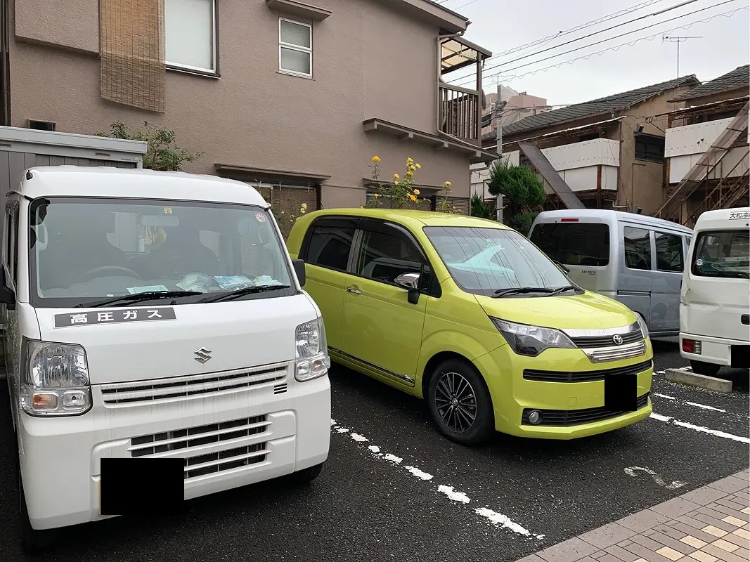 足立区綾瀬５丁目　月極駐車場